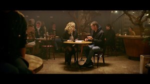 Grand Corps Malade et Louane réunis dans le clip de «Derrière le brouillard»