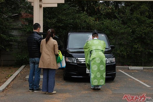 2026年のカーライフ安泰を祈って！　愛車のお祓いに出かけたい神社5選 - 自動車情報誌「ベストカー」