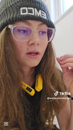 I'm not sure why I'm like this ! 😆 but Low-key its probably the most used consumable in plumbing Turns out I eat the same way I silicone anyone else like this ? #plumbing #silicone #messy #plumber #messy