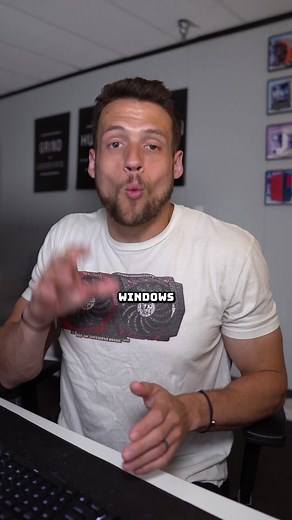 How many of you are still on Windows 10? #windows11 #technews #gamingpc #pcgaming #pcbuild