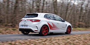RENAULT MEGANE (4) RS Trophy-R - ESSAI