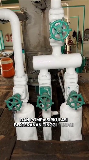 Proses Rahasia Pembuatan Es Batu Jumbo Secara Tradisional! #EsBatuRaksasa #ProsesPembuatan #PabrikEs