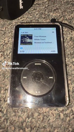 Exploring 'Your Woman' by White Town: A 90s Music Icon