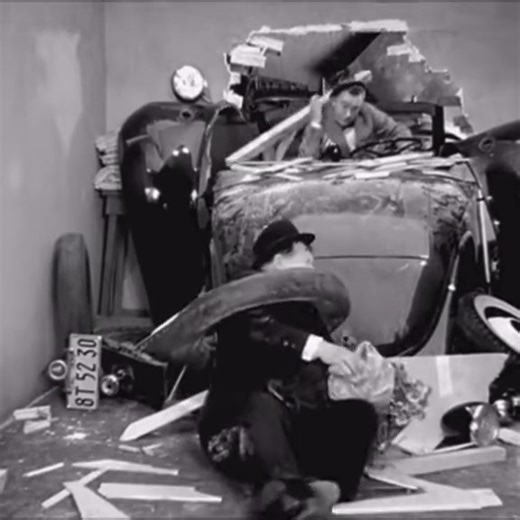 Laurel and Hardy in ‘Atoll K’ (1951) | Classic Comedy