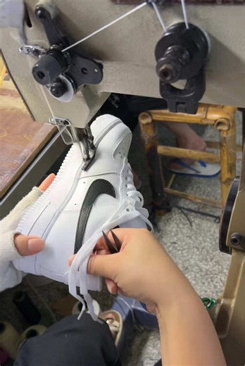 Nike shoe factory tour: behind-the-scenes sneaker process