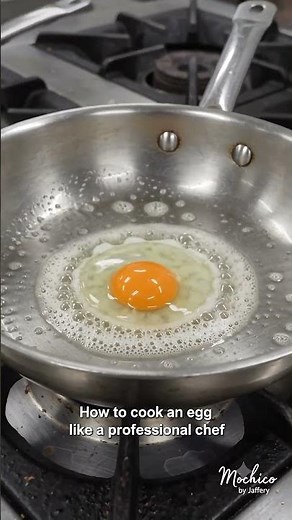 How to Cook a Fried Egg Like a Pro (No Crispy Edges)