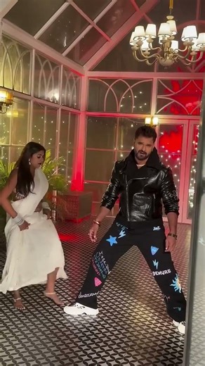 Khesari Lal Yadav और Akansha Puri का Viral Video | #khesarilalyadav #bhojpuri #shortvideo #trending