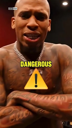 NLE Choppa Drops a Chain Snatcher in the Middle of the Mall #shorts | Celeb spot