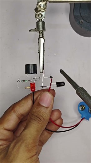 Invisible Security Alarm Using IR LED | Simple Electronics Project #shorts