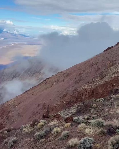 Discover the wild spirit of Death Valley National Park and the hidden gems of the Western Sierra Nevada with Golden Horizon Travel 🧳 From blazing salt flats and mystical dunes to alpine lakes and giant sequoias, our private tours deliver comfort, storytelling, and unforgettable moments—all tailored just for you. Your adventure, your pace, your luxury. www.goldenhorizontravel.com #GoldenHorizonTravel #DeathValley #SierraNevada #PrivateTours #TravelUSA #VisitCalifornia #AdventureAwaits #LuxuryTra
