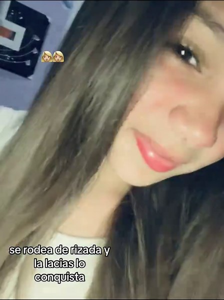 La belleza del cabello rizado y lacio