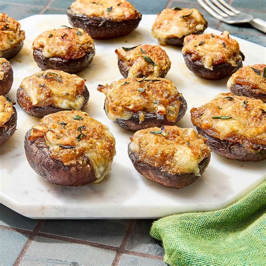 13 French Onion Recipes to Make This Winter