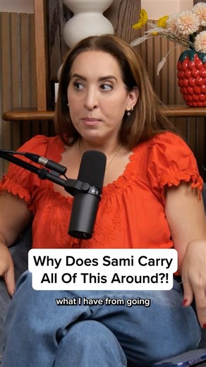 What's in ‪@Sami-Sage‬'s purse?