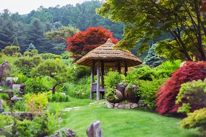 GUIDE TO THE GARDEN OF THE MORNING CALM IN KOREA
