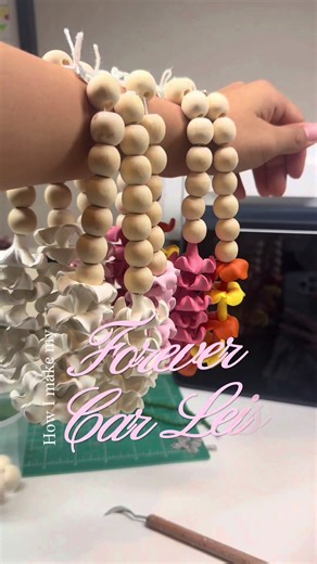 Happy aloha Friday! 🌞 here’s a short video and how I make my best sellers “Forever Car Leis” 💞 #fyp #alohafriday #smallbusiness #viral #carlei