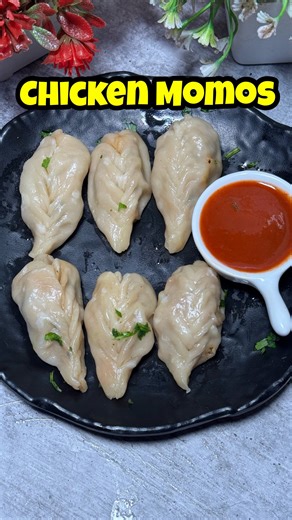 Kashmir Food Fusion™ by Tassiya on Instagram: "Chicken Momos are everyone’s favourites! Let’s make tasty easy chicken momos at home! Ever wondered how to cook tasty but healthy food without any compromise to your taste buds? We will be sharing less oil cooking so that you can healthy and eat delicious meals too! Oil used @pirbrand You can watch the full detailed recipes on my YouTube channel and also on my Facebook page in Kashmiri language! #kashmirfoodfusion #kashmiri #kashmirifood #foodfusion