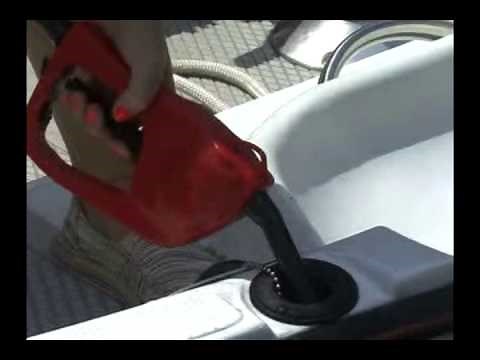 Flo 'N Go Maxflo Combo Kit with Siphon and 5-Gallon Gas Can