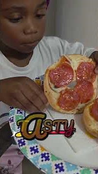 Easy Homemade Pizza for Kids #lululunad #lunalovers #pizza