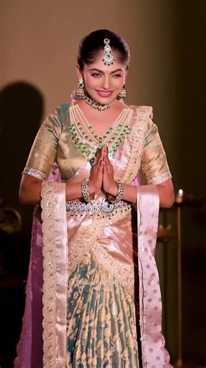 Trending saree draping Sneha #softglamlook #wedding #saree #draping