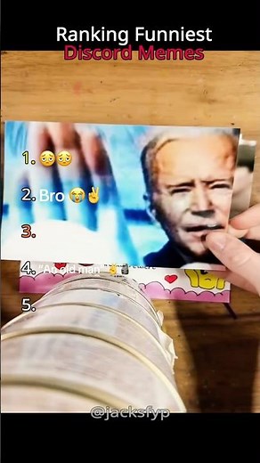 Ranking The Funniest Discord Memes!! 😂