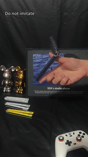 Can you do this trick? Drop a comment!#BalisongTricks #ButterflyKnife #Flipping #Skill #LearnOnTikTok