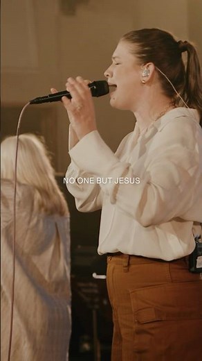 Hallelujah give Him glory!! 🙌 ​⁠​⁠‪@BethanyWohrleOfficial‬ #worship #shorts #christianmusic