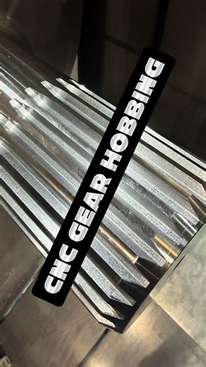 CNC Gear Spline Hobbing #cnc #machinist #okumacnc #robot