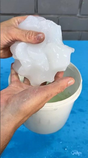 Do-it-yourself natural stone house cladding 😉👌