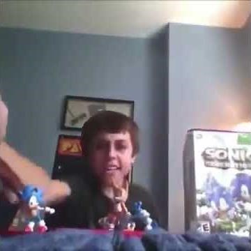 Kid screaming ‘Idiot’