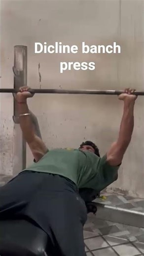 dicline banch press 💪 #motivation #chestworkout