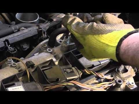 Seat Ibiza Mk3 camshaft sensor location, removal & refit guide