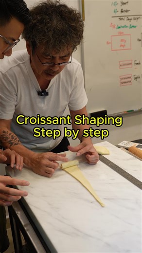 How to shape a croissant? There isn’t any secret behind that. All you need is just patient, know the right technique and roll it as balance as you can. Try to this video and let me know if you manage to roll a great one! FOLLOW FOR MORE VIENNOISERIE CONTENTS! #Pastrypassion #pastry_inspiration #pastrygram #pastryinspiration #pastryelite #pastrychefs #pastryaddict #pastryschool #pastrydesign #pastrystudent #pastrycream #pastry #pastrydelights #pastrychef #pastrycheflife #pastrybox #pastryshop #pa