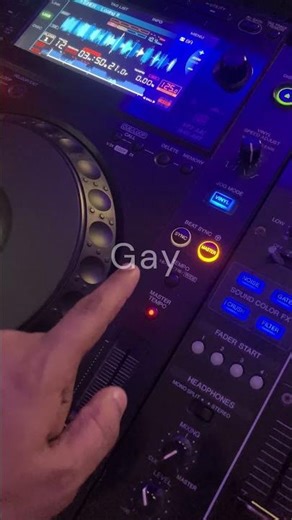 Share to your friend who use sync button 😂 #dj #djmix #remixers #djtimes #djcommunity #djstudio