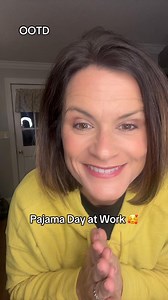 corporate look? Pajama day for the 12 days of Christmas, sign me up!!#ootd #christmascountdown | Alabama Chicken Queen