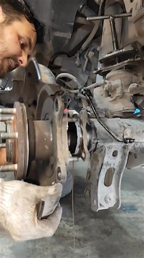 Wheel Bearing Sound and Replace Axle #usa #howto #mechanic | Professional Mechanic