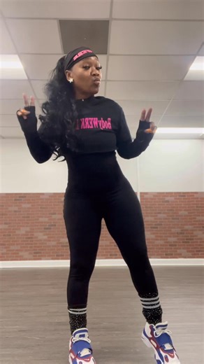 Booked for a Zoom Dance Fitness Werkout for a company who has Labs up and down the east coast!! The Camera is on and I just wanted to Test it Out😜😜!!! | Denere Hilton