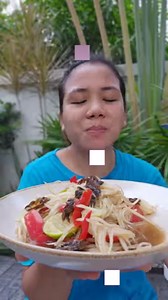 1.9M views · 33K reactions | Request din ito ng marami. Gawa tayo ng popular na Thai papaya salad o tinatawag na somtum. #cookingvideo #recipes #idea #papayasalad #somtum #thaifood #thailand | Mommy Will in Thailand | Facebook