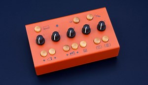 Eyesy is a Raspbery Pi-powered video synthesizer