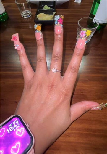 Lovful press ons always come in clutch when I’m in between nail appts. 💅🏽 #lovful #pressons #duckies #ducknails #fypシ゚viral