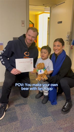 Chicago Cubs player Ian Happ and his wife, Julie, made a special visit to Advocate Children’s Hospital in Park Ridge! As part of the visit, the Happ Foundation set up a station for patients to make their own stuffed animals to keep and provide some comfort to them during their hospital stays. Thank you to Ian, Julie, the Happ Foundation, and the Cubs for spreading smiles across our hospital. 💙 | Advocate Children's Hospital