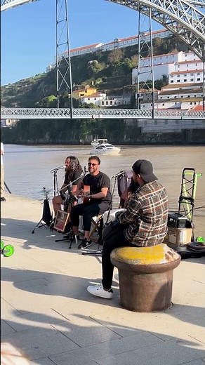 INCREDIBLE Street Performance of "Viva La Vida" in Porto 🇵🇹 Crowd Goes WILD!