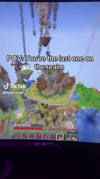 Survival on the Realm: Minecraft Tutorial for Building