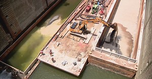 Recovery efforts underway for the gravel barge that sunk at Kentucky Lake Dam's lock
