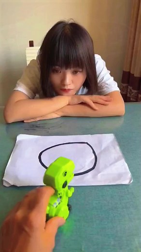 How does this work? #Drawlinewithpencardinosaur #toy #Internetcelebritytoy #foryou #fyp