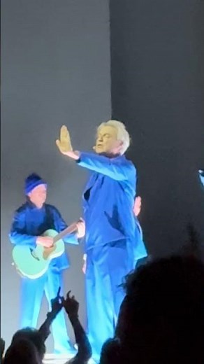 David Byrne “Psycho Killer” in Detroit