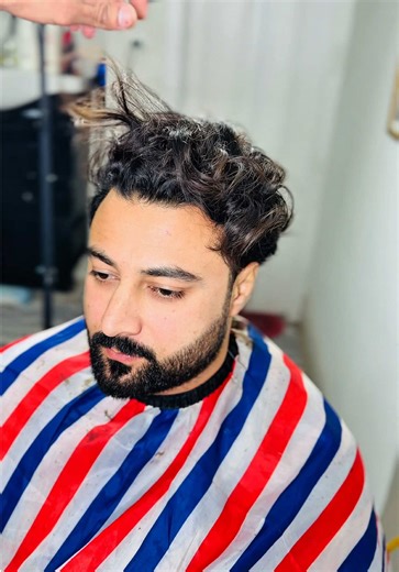 Karatine: A Barber Shop Experience with Hoorma Haveera