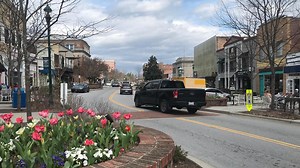 Hendersonville clarifies restrictions on bars and restaurants