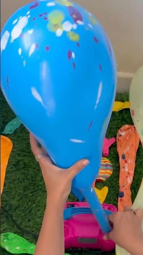 Watch These Big Balloons Grow! Electric balloon machine
