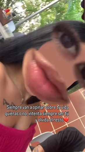 Selena Fuentes on Instagram: "🙏🏻❤️"