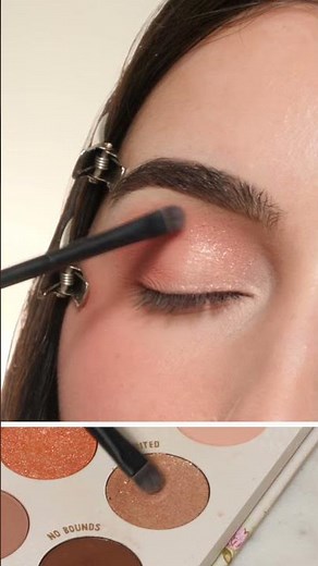 Soft Peachy Subtle Eyeshadow Tutorial Easy to apply #eyeshadow #eyemakeup #pastel